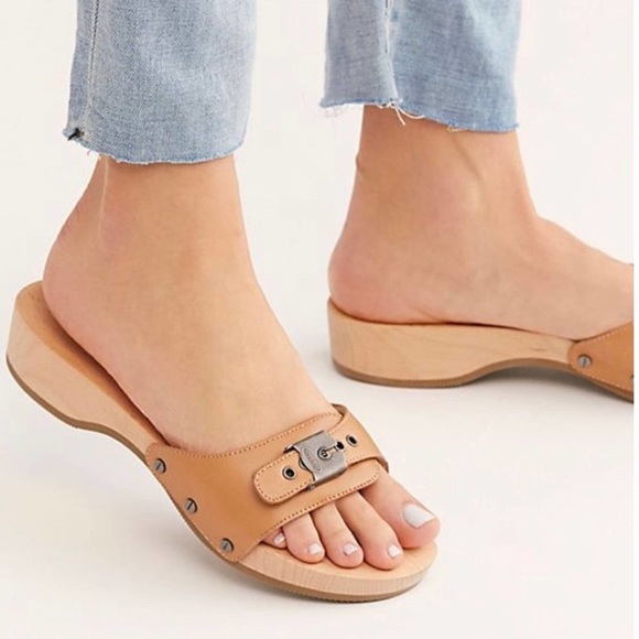 Dr. Scholl's Shoes - Dr. Scholl's "The Original" Wooden Sole Slide Sandal Tan / Nude Leather